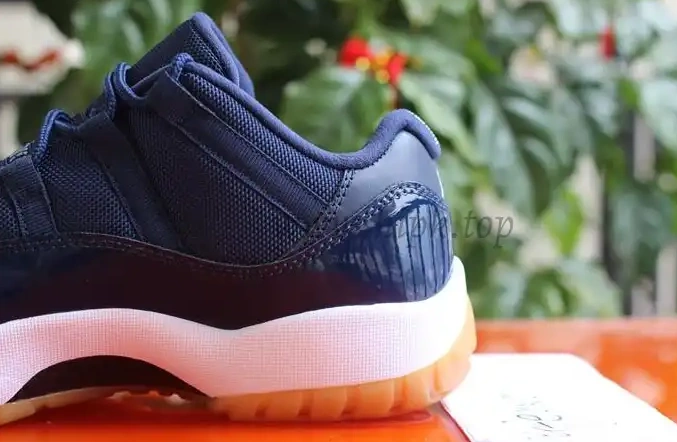 Authentic Air Navy Gum Jordan Low 11 0519